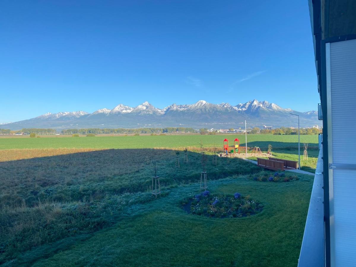 Moderny Apartman S Vyhladom Na Vysoke Tatry Poprad Exterior foto